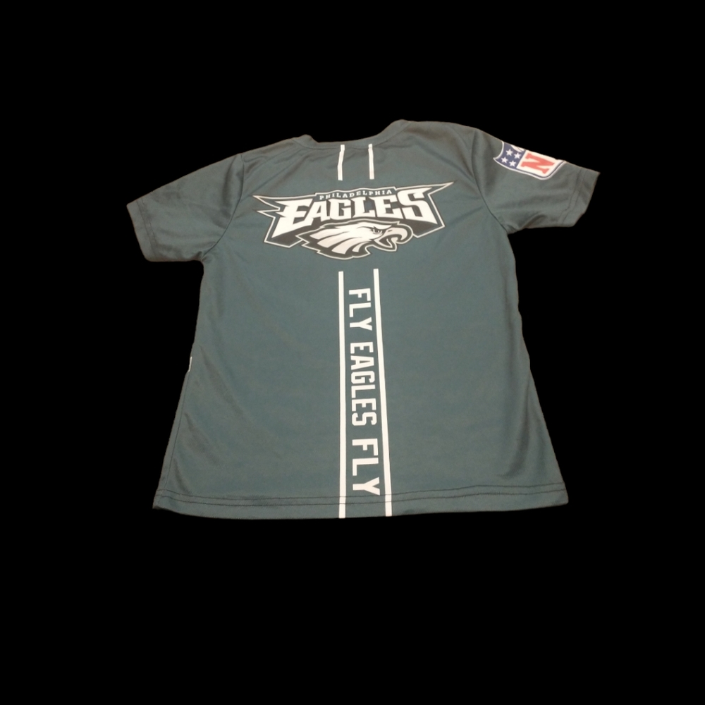 TShirt - Picture 2 of 3